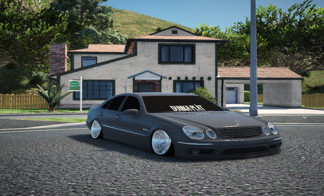 Mercedes-Benz W211 E63 AMG (DUNKAPLÅT)