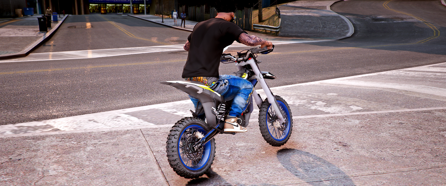 (DeBadged) Surron Ultra Bee