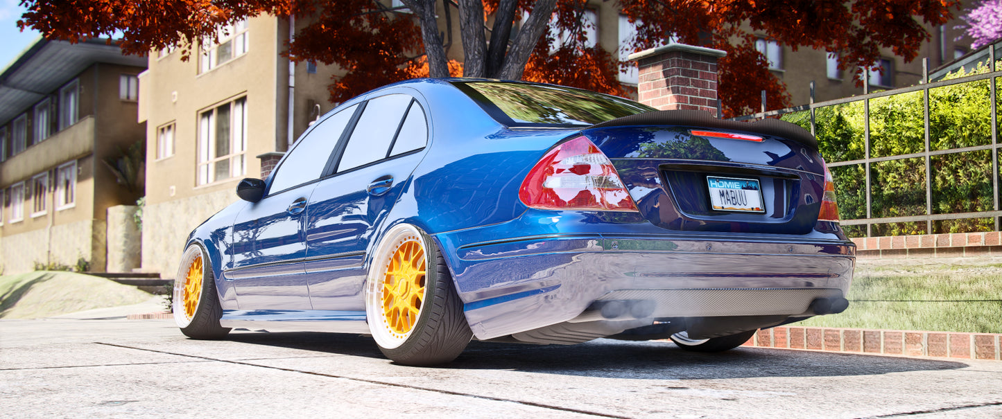 Mercedes Benz E55 AMG Slider (6 Seater)